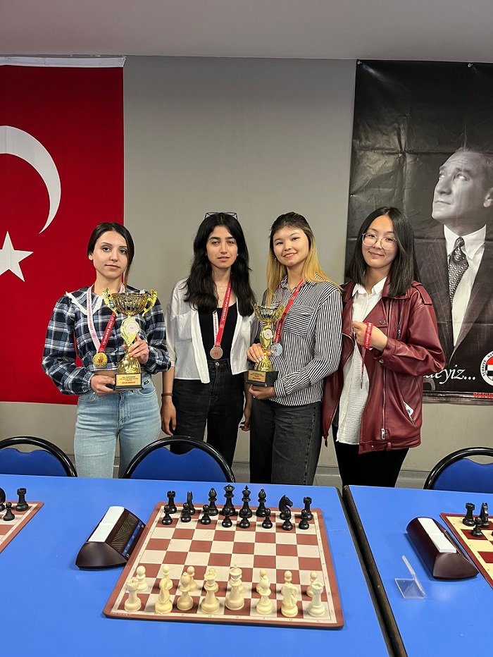 İdeal Öğrencileri Satranç Turnuvasında