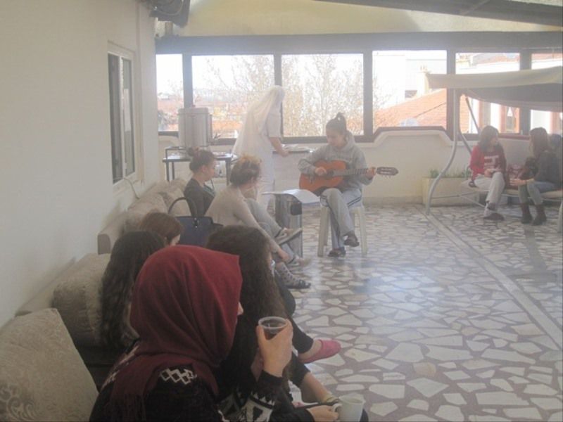 Konya Yurtlarımızda Çay Saati