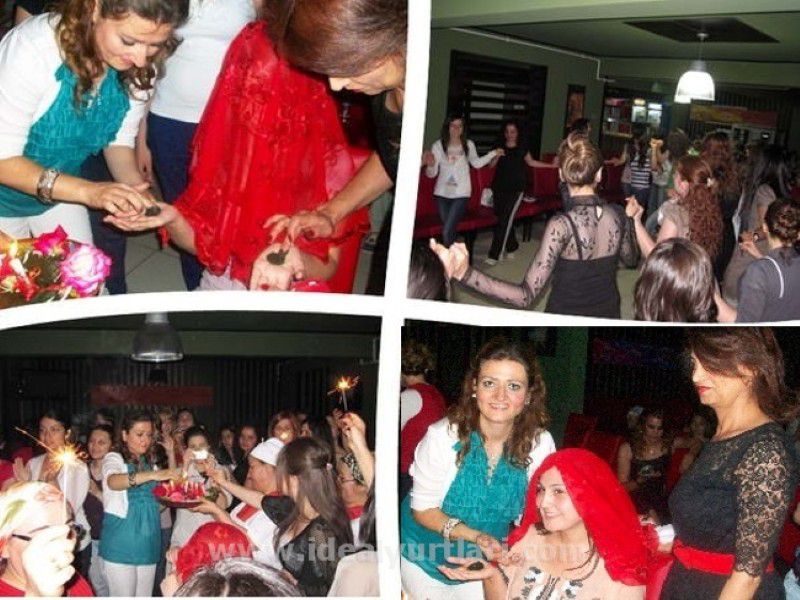 Mezun Öğrencilerimize Kına Gecesi