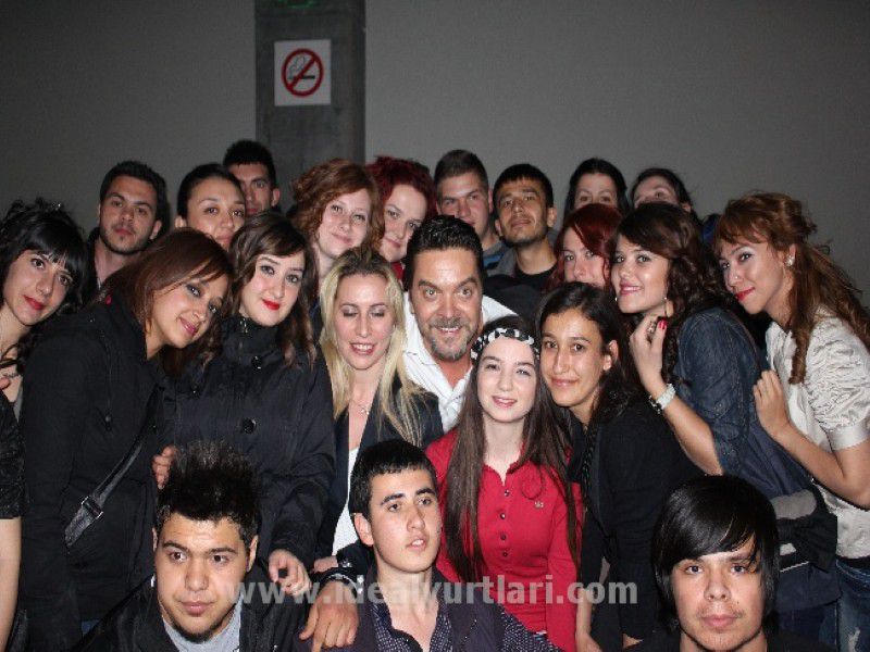 İdeal Öğrencileri Beyaz Show'da