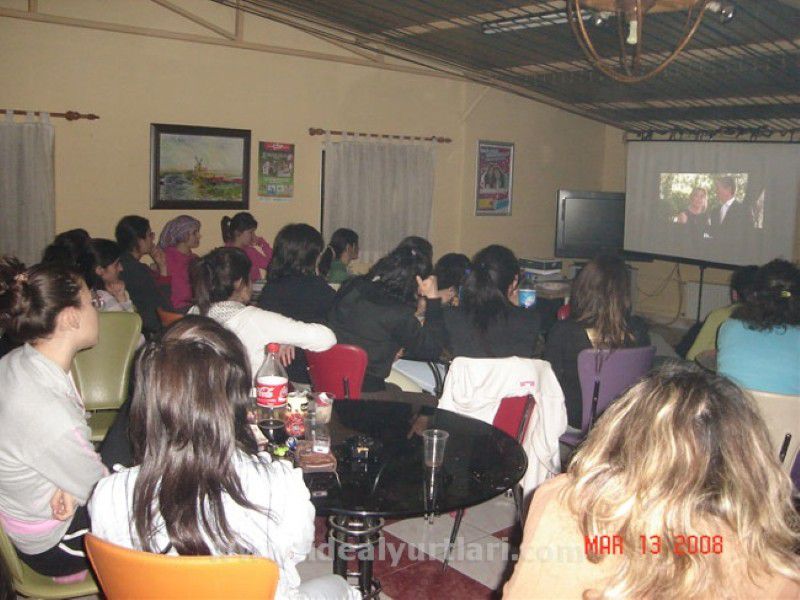 2. Dönemin İlk Sinevizyon Gösterisi