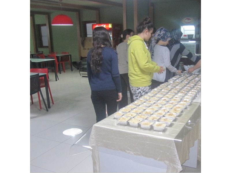 İrmik Helvası İkramı