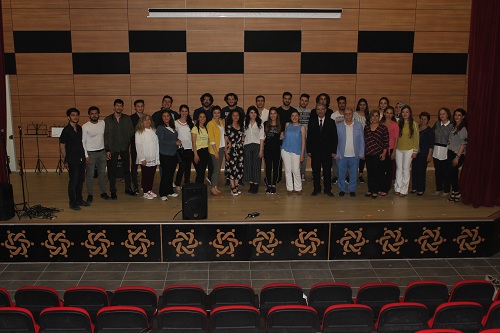 Tiyatro ve Müzik Gösterisi