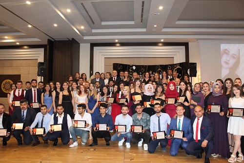 İdealde Mezuniyet Balosu heyecanı