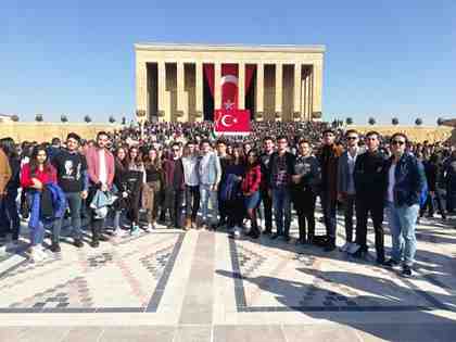 İdeal Öğrencilerinden Atamıza Ziyaret