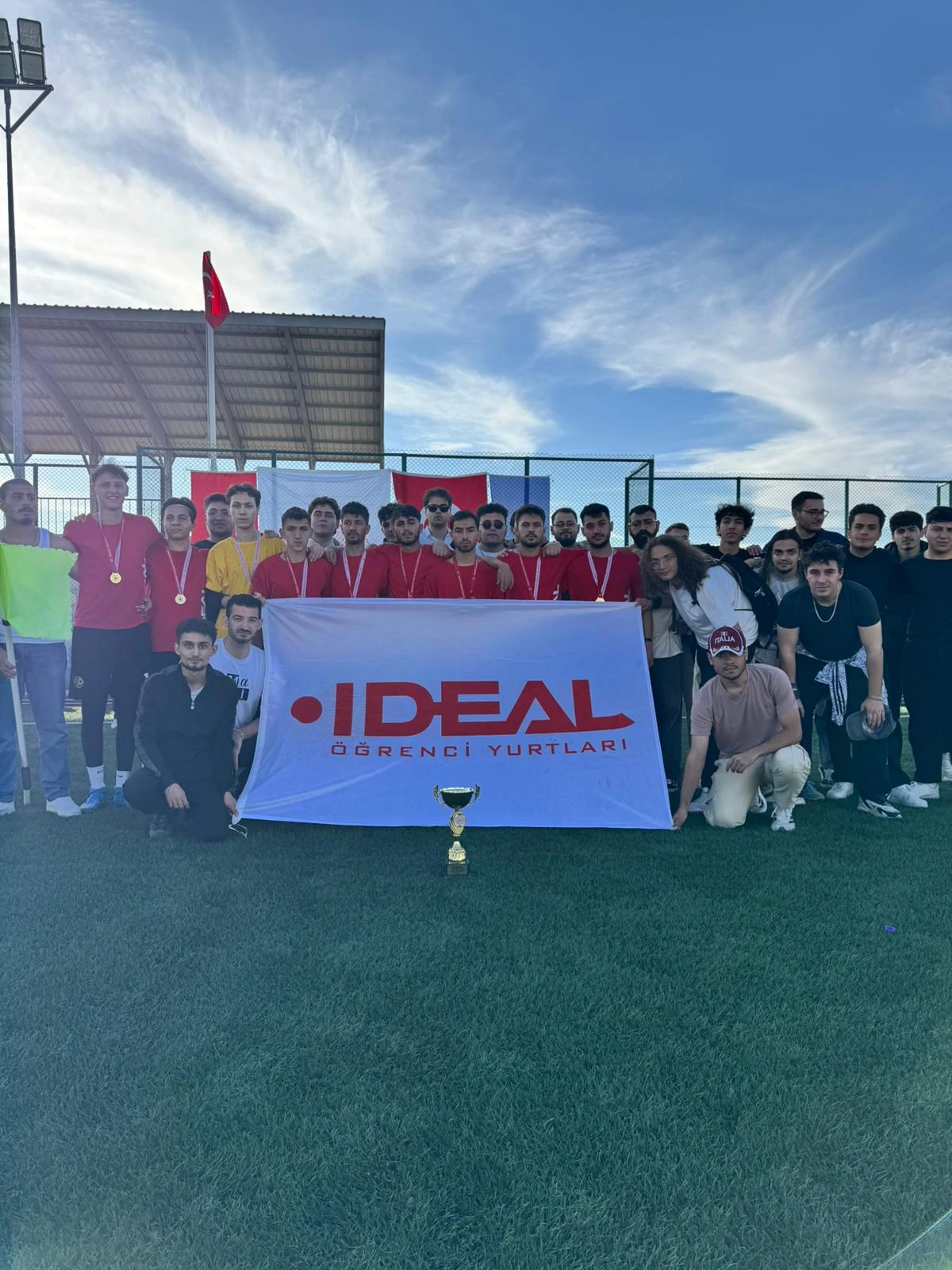 Konya’da 32 takım yarıştı! Özel İdeal Erkek Öğrenci Yurdu şampiyon oldu