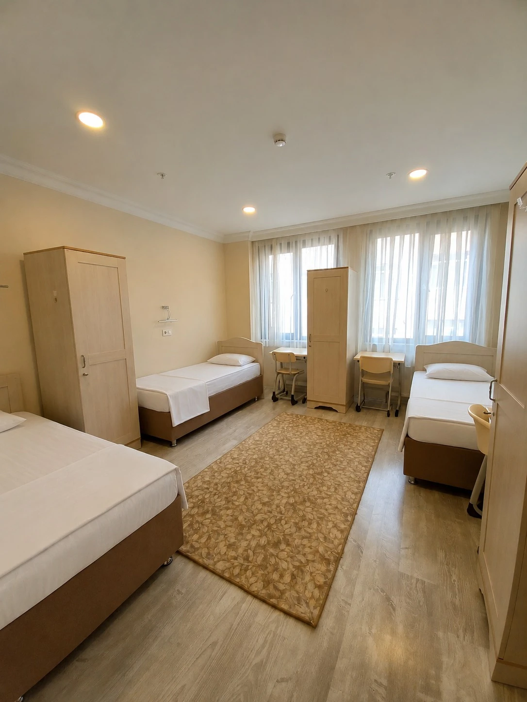 İstanbul Kağıthane Kız Öğrenci Yurdu 18. Şube 3 Kişilik Oda